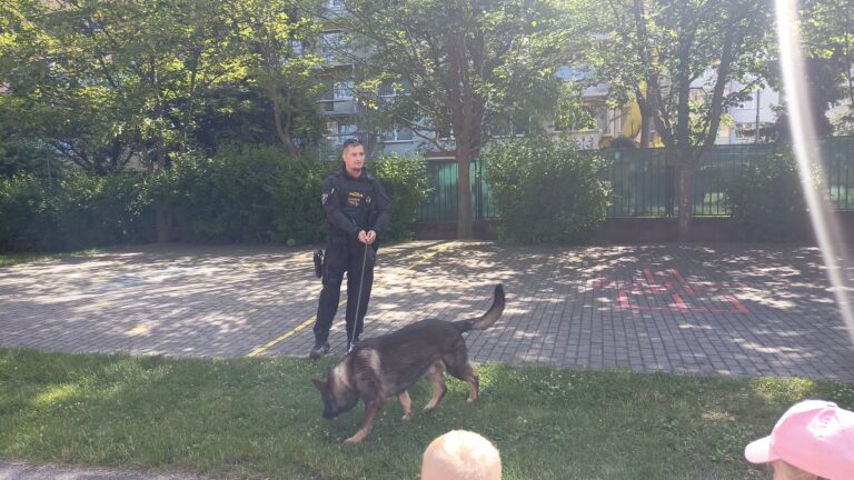 Fotografie 9 – Policie navštívila školku