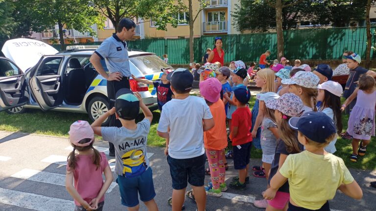Fotografie 1 – Policie navštívila školku